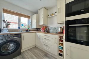 Kitchen- click for photo gallery
